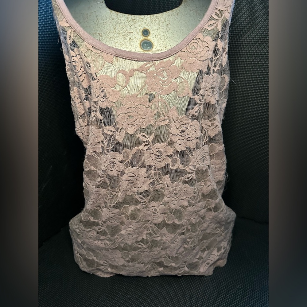 [Unknown brand] Lace Tank with Roses in Size M Color pastel pink